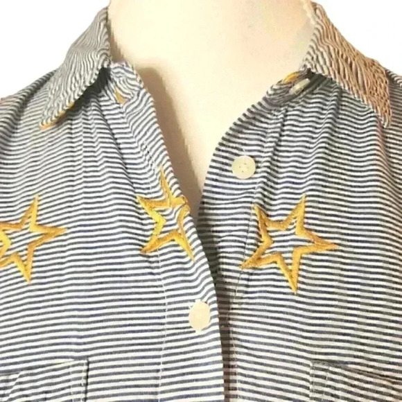 MadeWell  Star Embroidered Blouse size xs blue stripped w yellow ⭐️ - Picture 4 of 9